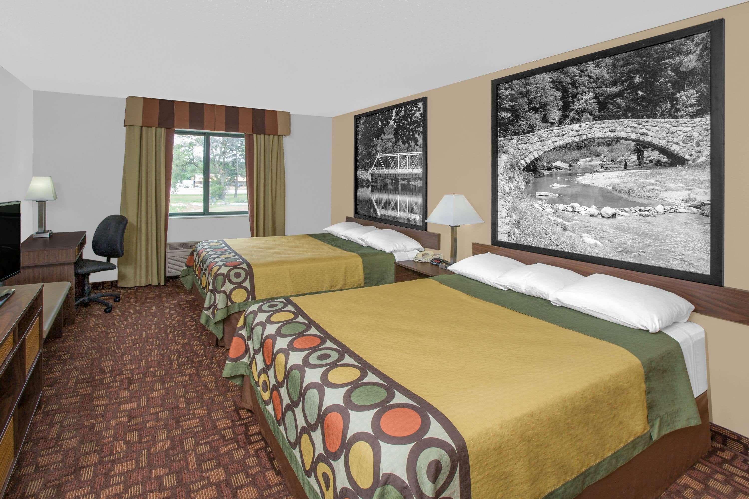Super 8 By Wyndham Three Rivers Buitenkant foto
