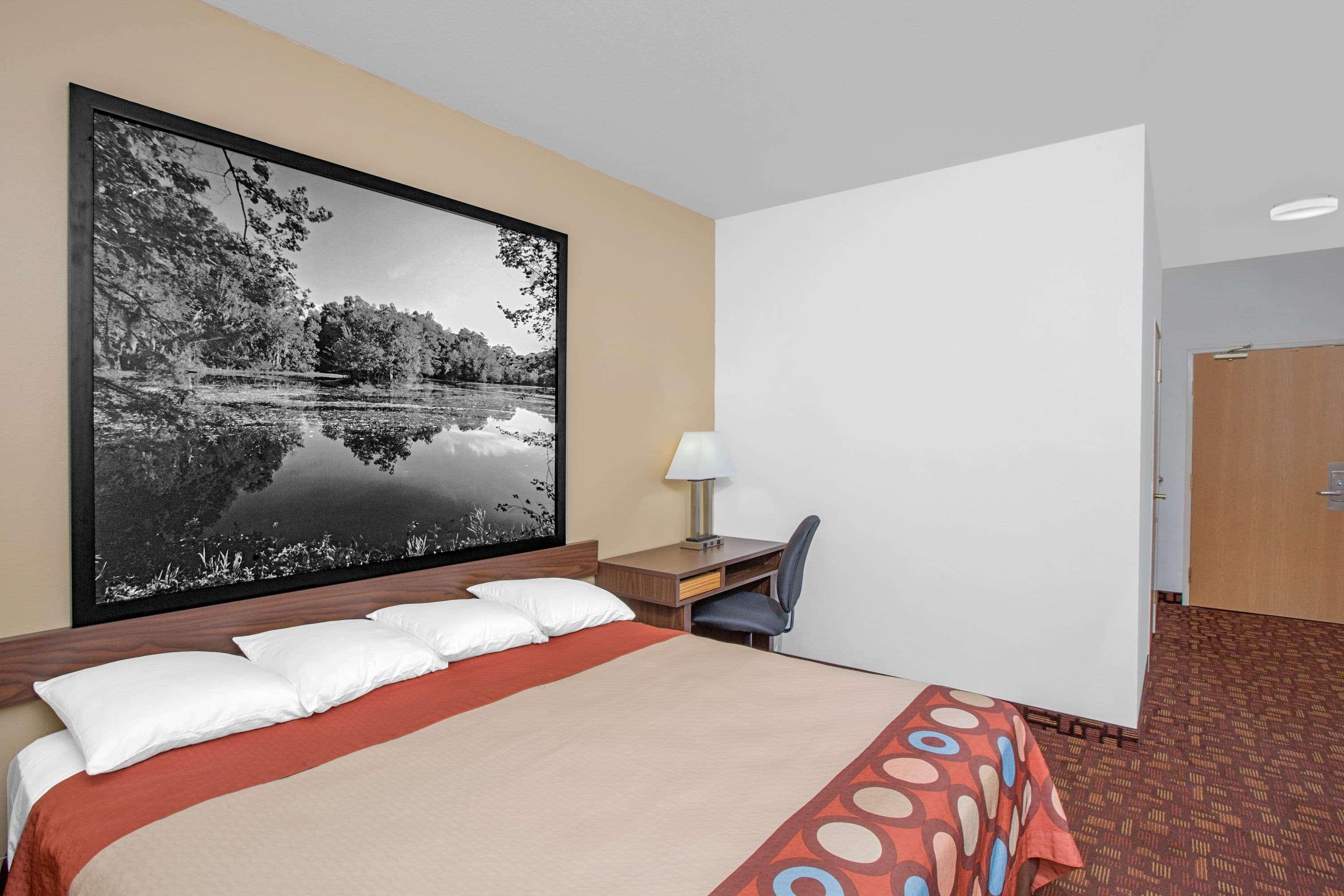 Super 8 By Wyndham Three Rivers Buitenkant foto